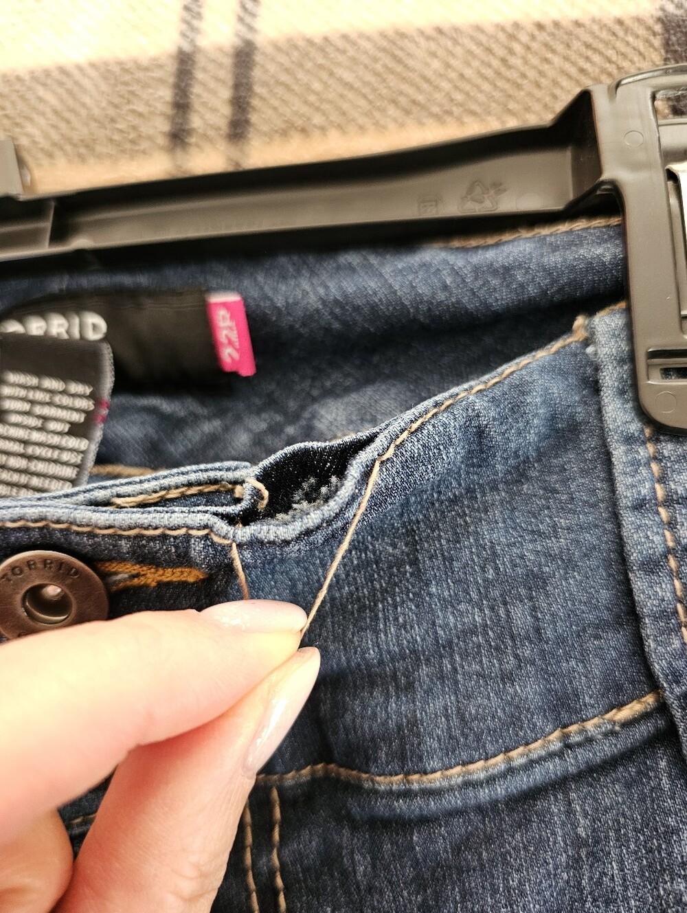 torrid Mid-Rise Ankle Skinny Jeans in Blue Wash - Picture 6 of 8